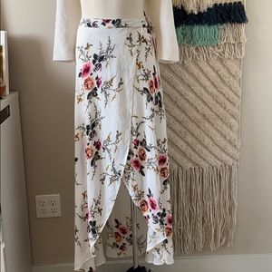 🆕 UO Floral Wrap Skirt (NWOT)